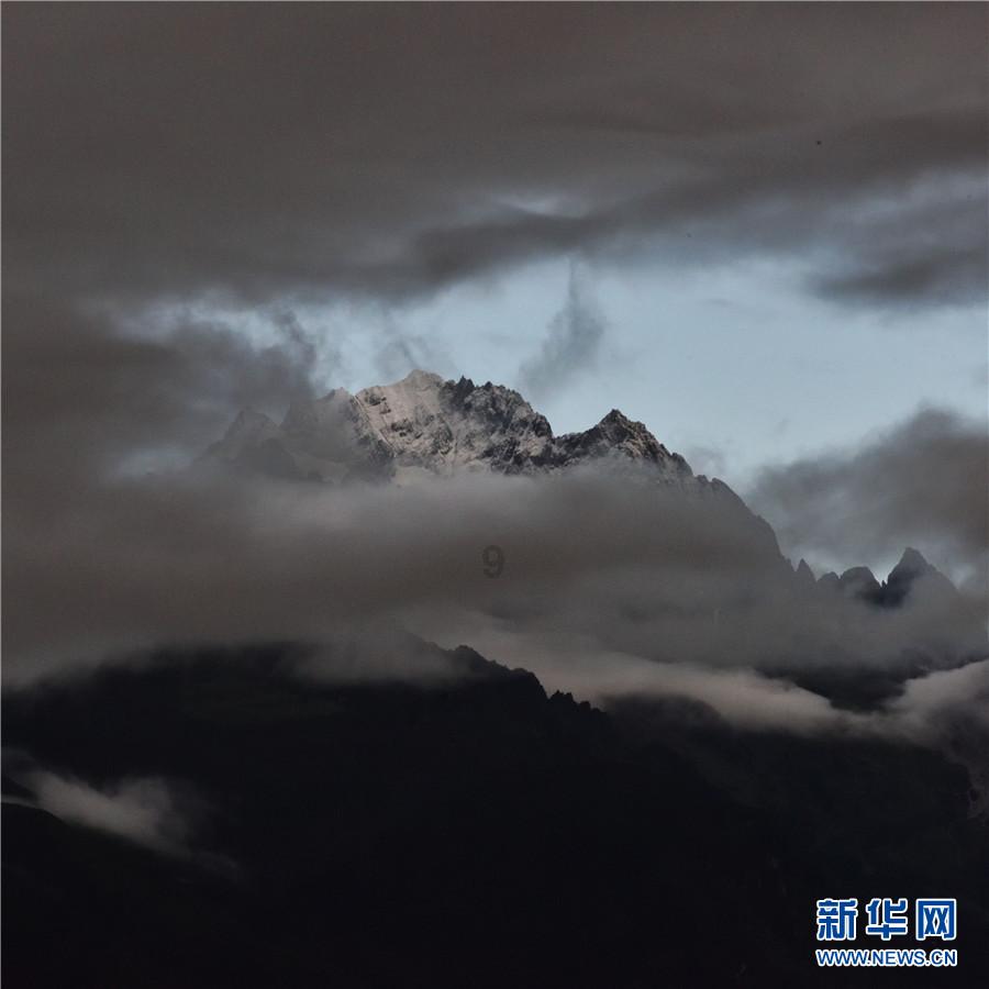 打工生活模拟器刮刮乐百分百中奖游戏画面